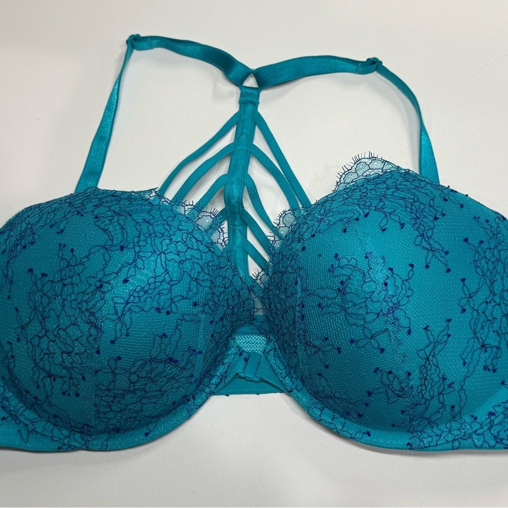 Victoria Secret Very Sexy Push-Up Lace Bra